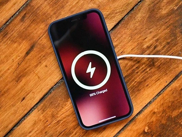 温岭苹果手机维修分享iPhone 12可以随便充电吗 